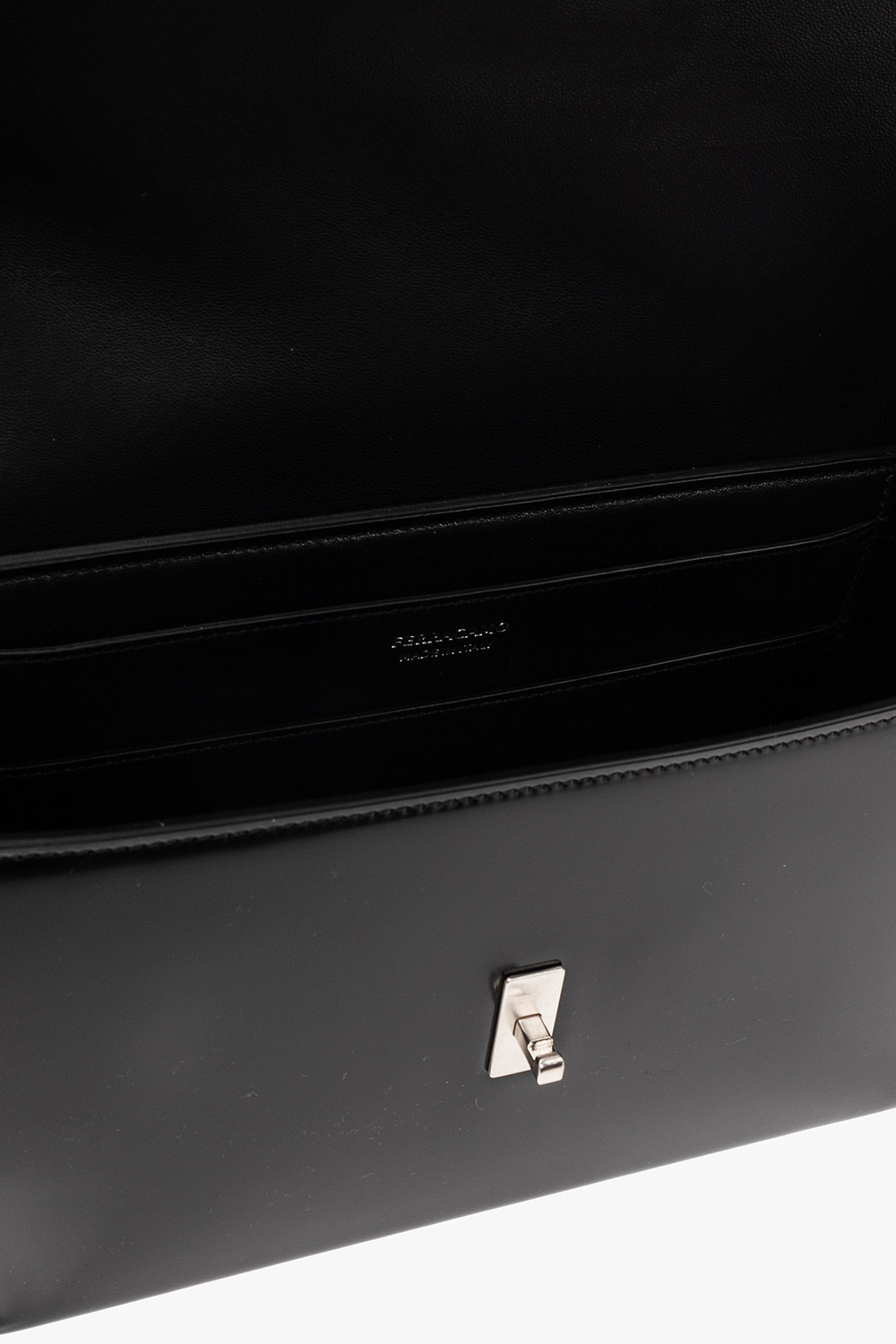 【FERRAGAMO】関税込☆FLAP SHOULDER BAG MEDIUM ブラック Salvatore Ferragamo Black Fabric Flap Buckle Shoulder Bag